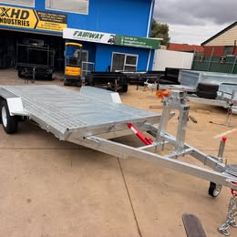 4.8M × 2M – 3.2T GALVANISED HYDRAULIC TILT CAR TRAILER - Image 8